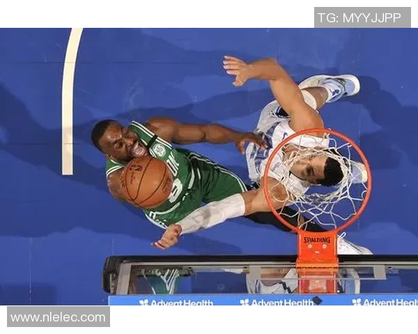 深入分析上海网球队包夹打法的战术特点与应用效果