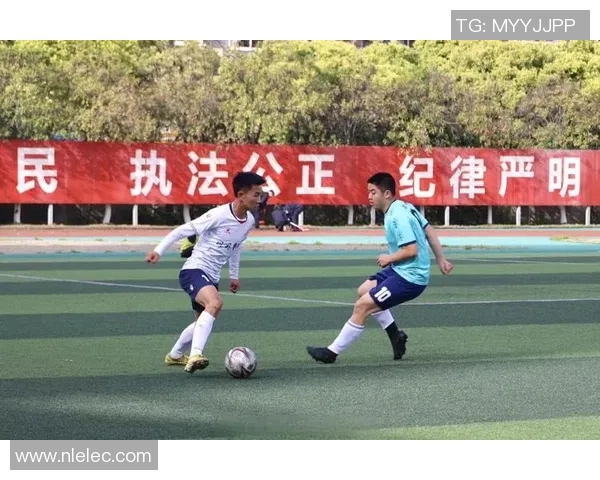 带火足球的热潮如何点燃年轻人的激情与梦想